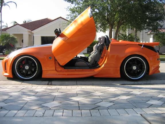 2004 Nissan 350Z garage profile 2004 Nissan 350Z owned by topless350z — similar build on CarCultureHQ