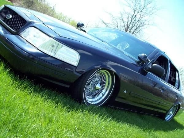 2001 Ford Crown Victoria