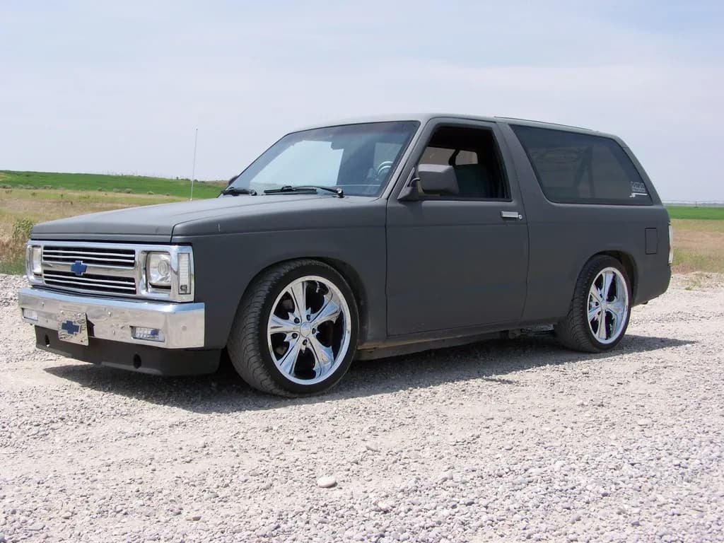 1991 Chevrolet Blazer garage profile 1991 Chevrolet Blazer owned by Outcast19 — similar build on CarCultureHQ