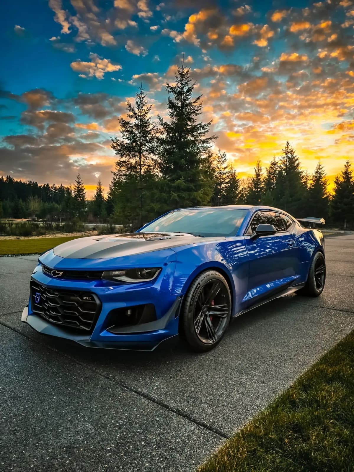 2018 Chevrolet Camaro garage profile 2018 Chevrolet Camaro owned by Hyper_Blue_ZLE — similar build on CarCultureHQ
