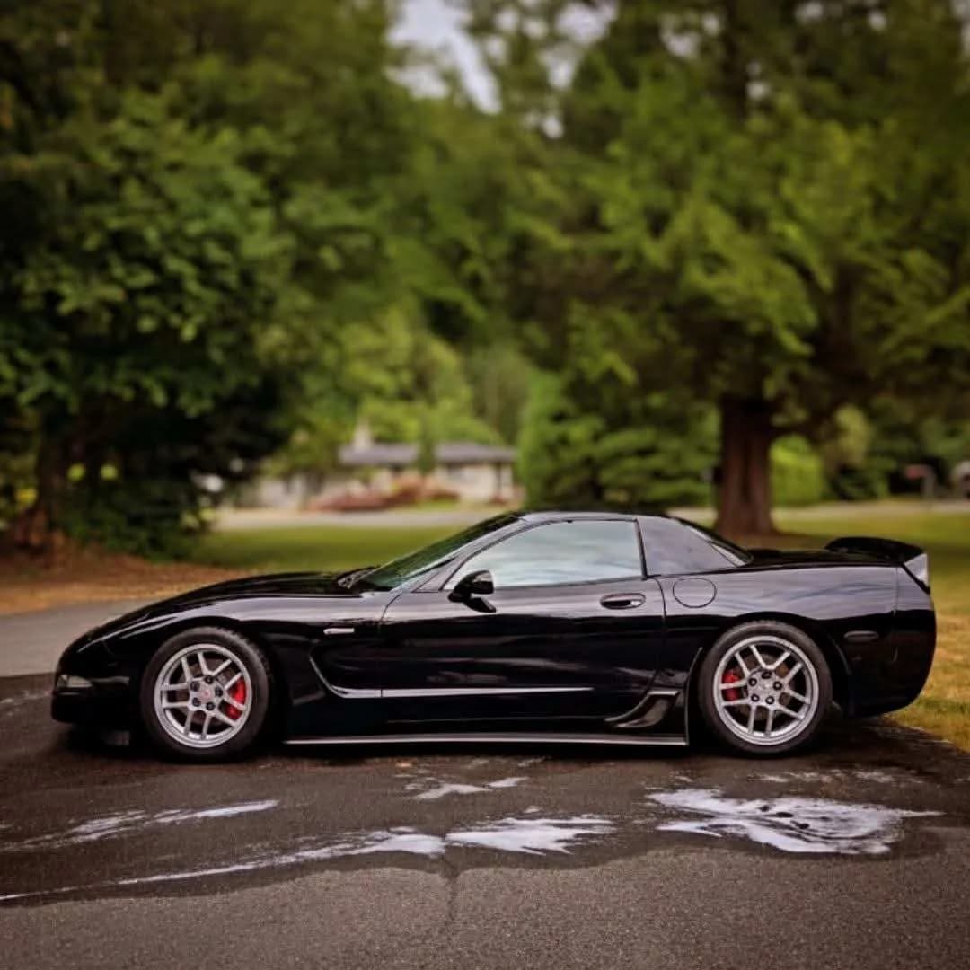 2004 Chevrolet Corvette garage profile 2004 Chevrolet Corvette owned by ElviraZ06 — similar build on CarCultureHQ