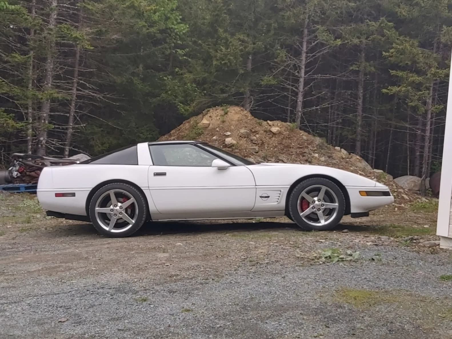 1995 Chevrolet Corvette garage profile 1995 Chevrolet Corvette owned by 6stringgg — similar build on CarCultureHQ