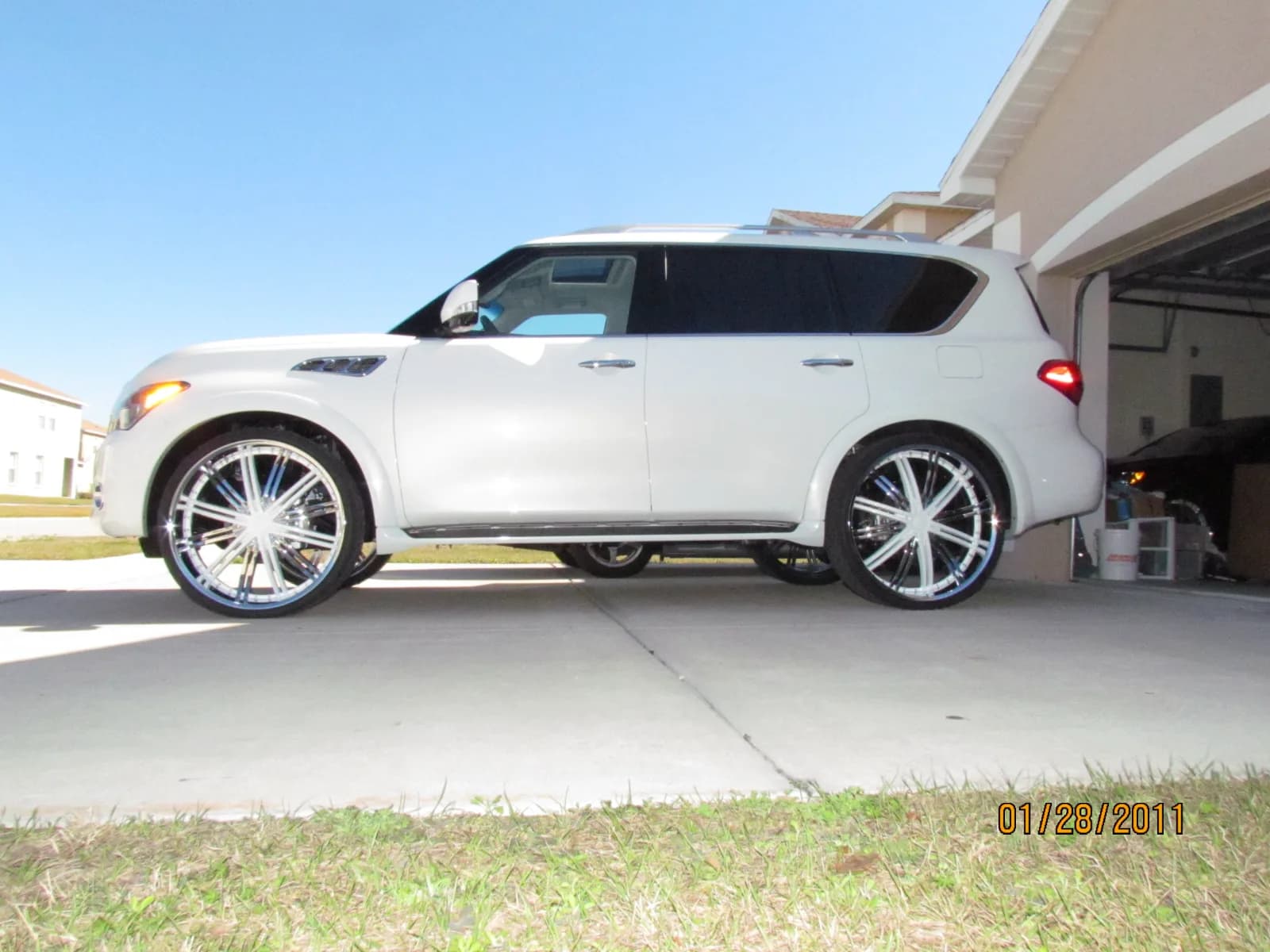 2011 Infiniti QX56 - guy2000k's Garage guy2000k's custom 2011 Infiniti QX56 build at CarCultureHQ