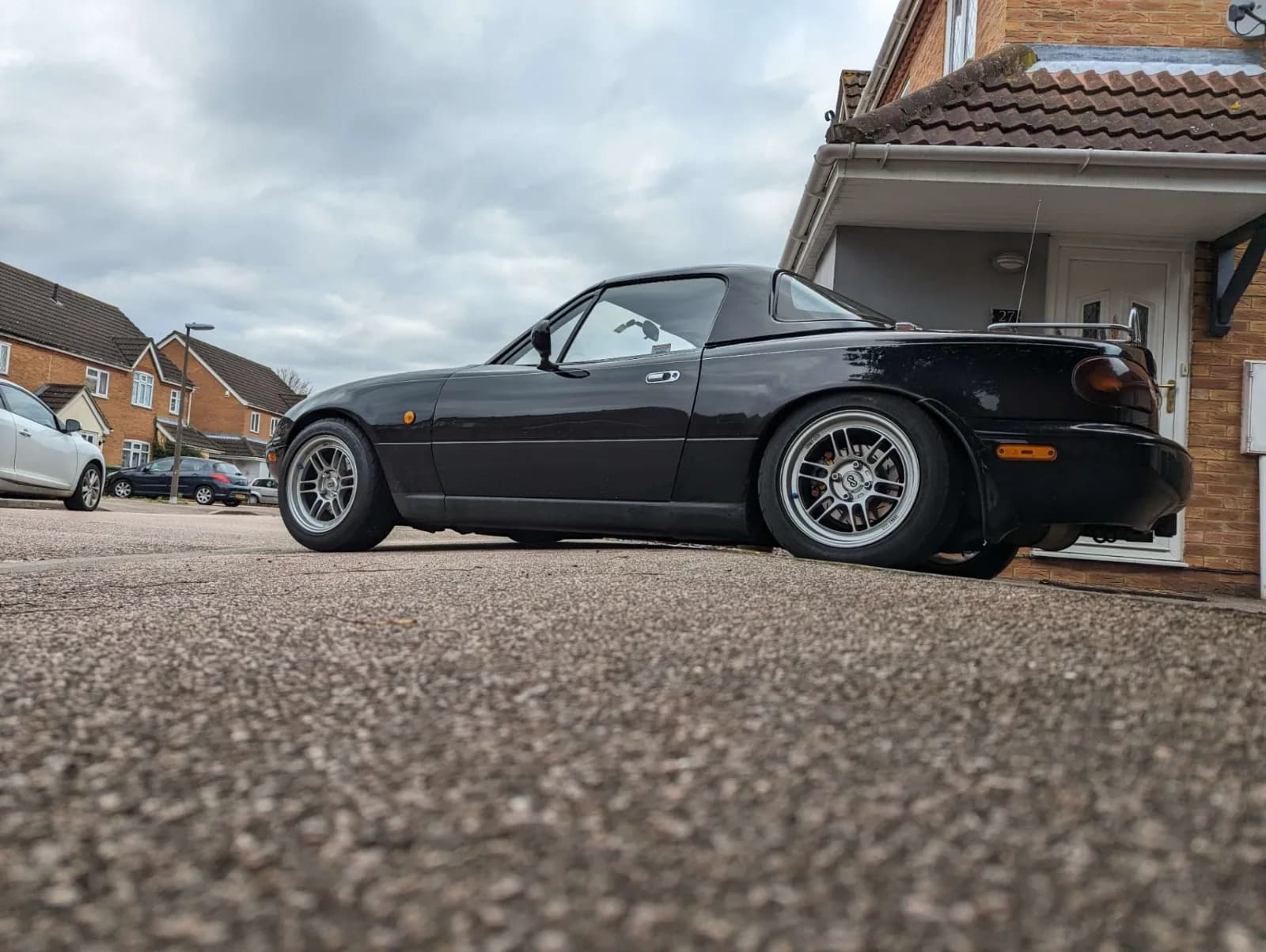 1998 Mazda MX-5 garage profile 1998 Mazda MX-5 owned by emerson-h — similar build on CarCultureHQ